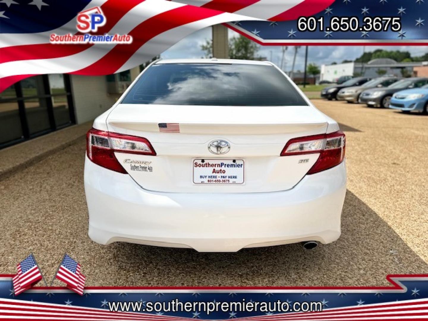 2013 WHITE TOYOTA CAMRY SE; LE; XLE (4T1BF1FKXDU) , located at 922 W. Beacon St., Philadelphia, MS, 39350, (601) 650-3675, 32.770447, -89.127151 - Photo#4